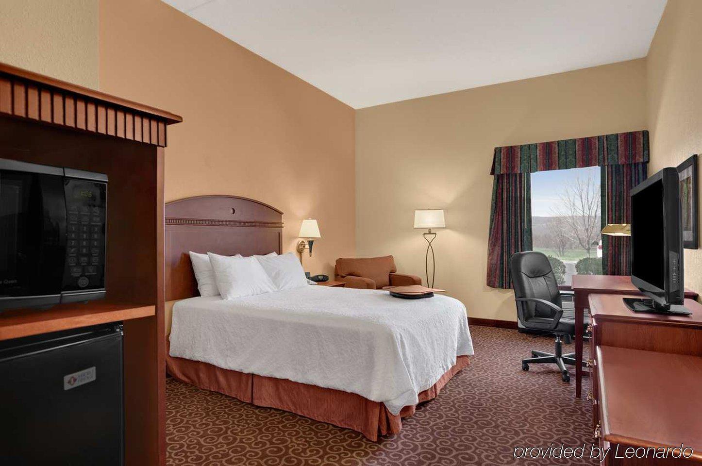 Hampton Inn Frostburg Extérieur photo